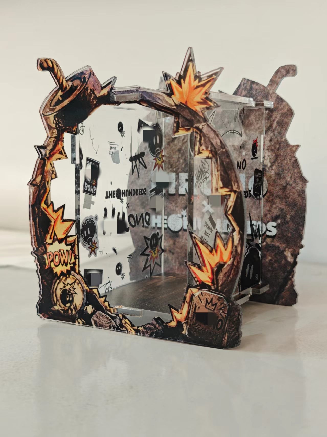 HRNO*The Hundreds Display case