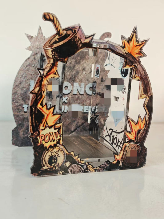 HRNO*The Hundreds Display case